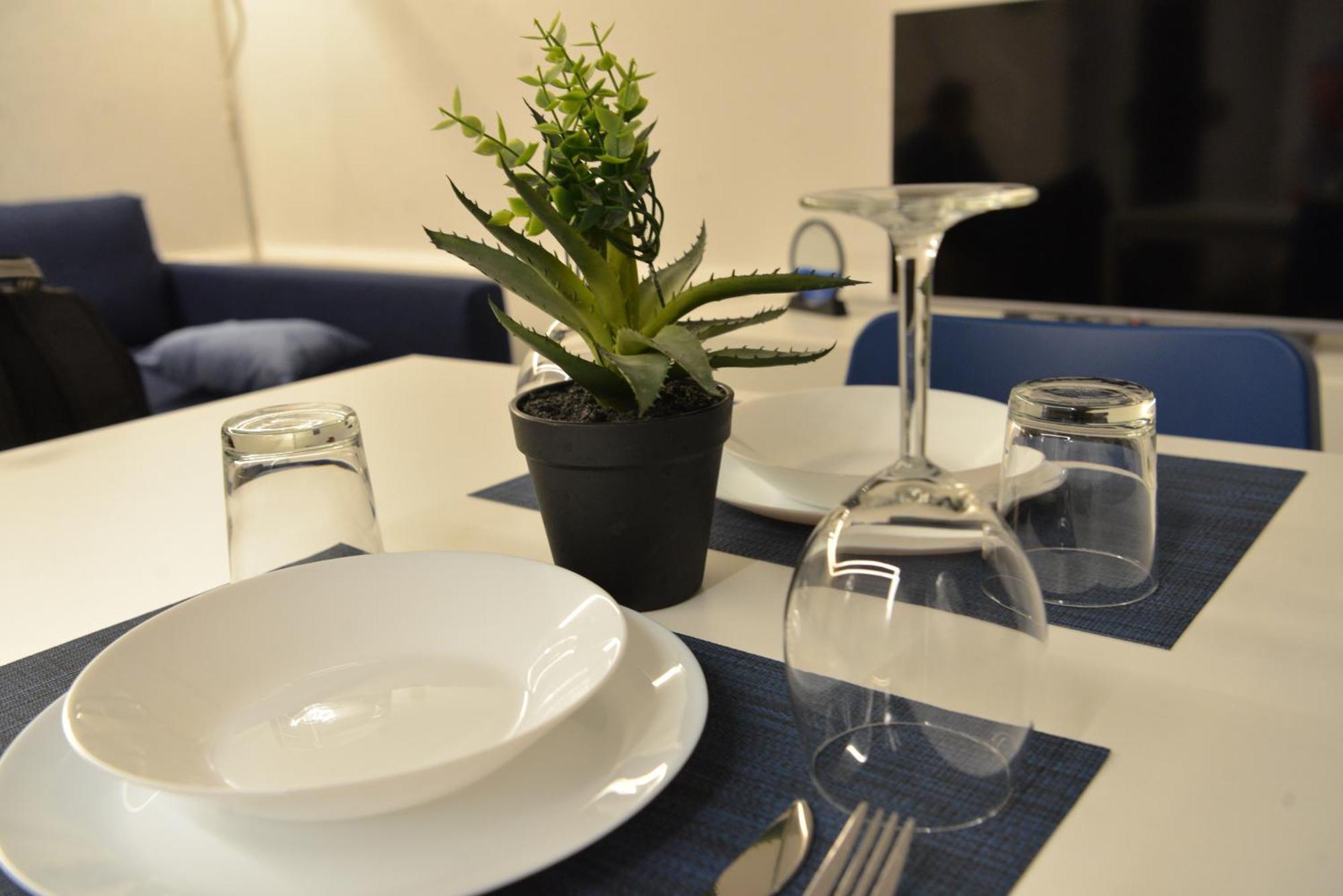 Apartment G House *